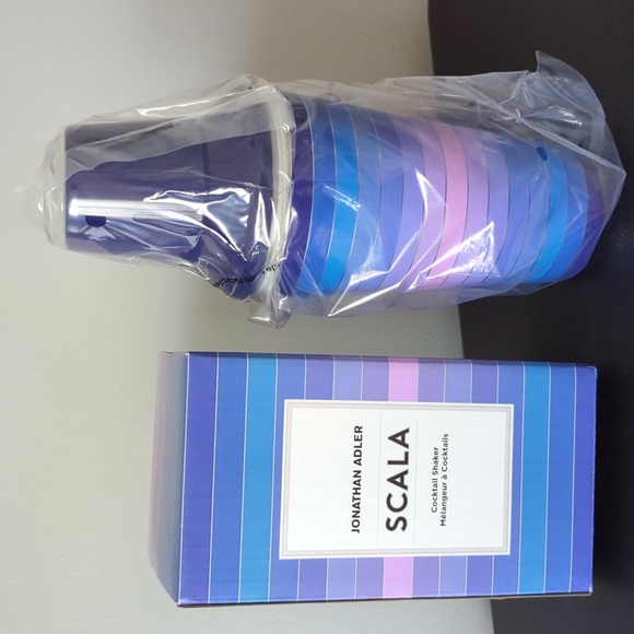 NWT Jonathan Adler Scala cocktail shaker - Picture 3 of 4